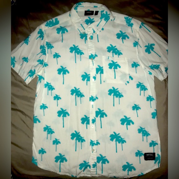 WESC Oden Palm Mens Button Up Shirt. Size Large. Excellent Condition. - Picture 1 of 5